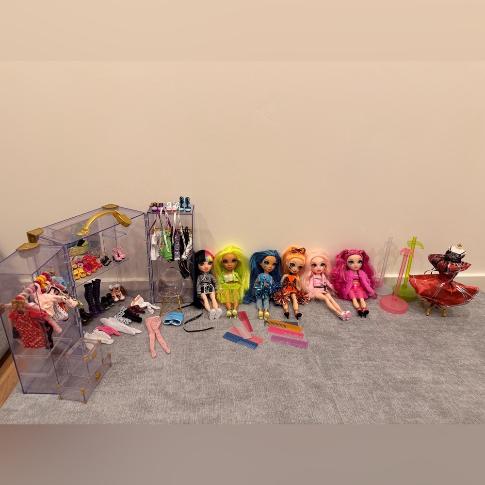 Rainbow High Doll set